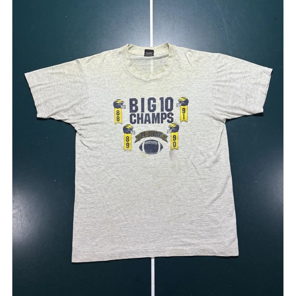 Vintage 90s Michigan Wolverines Champions T Shirt Men's Large 4 Peat Football